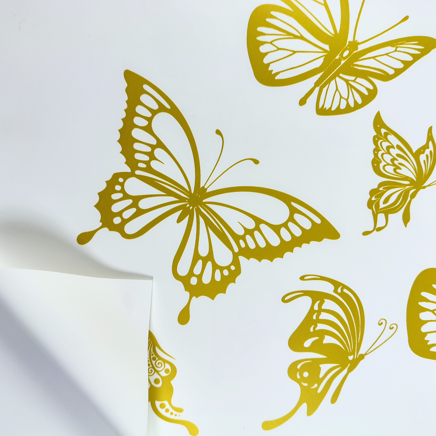 Papel coreano mariposas doradas x 20 hojas