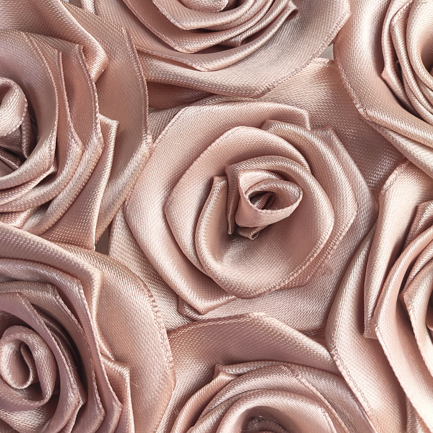 Paquete x 10 rosas en tela terminadas