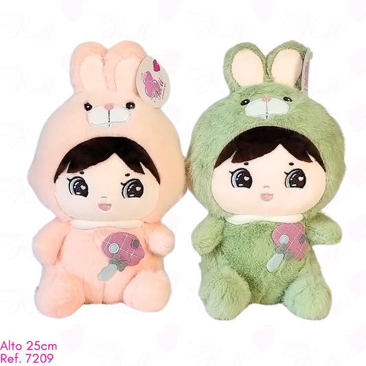 Muñeca con disfraz de conejo / 25cm