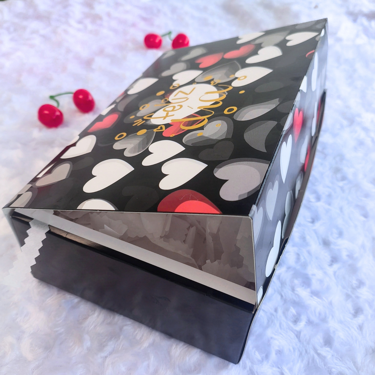 Caja plegable con imán y corazones