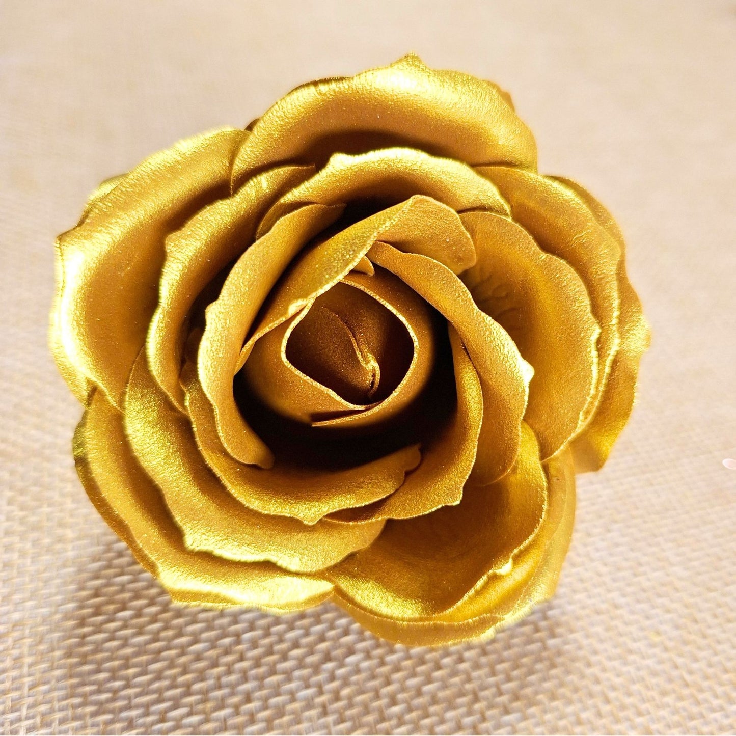 Rosa dorada de jabón