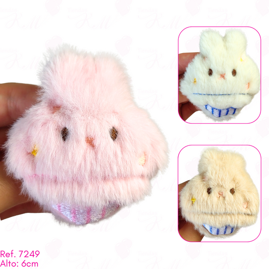 Llavero peludo pequeño por unidad