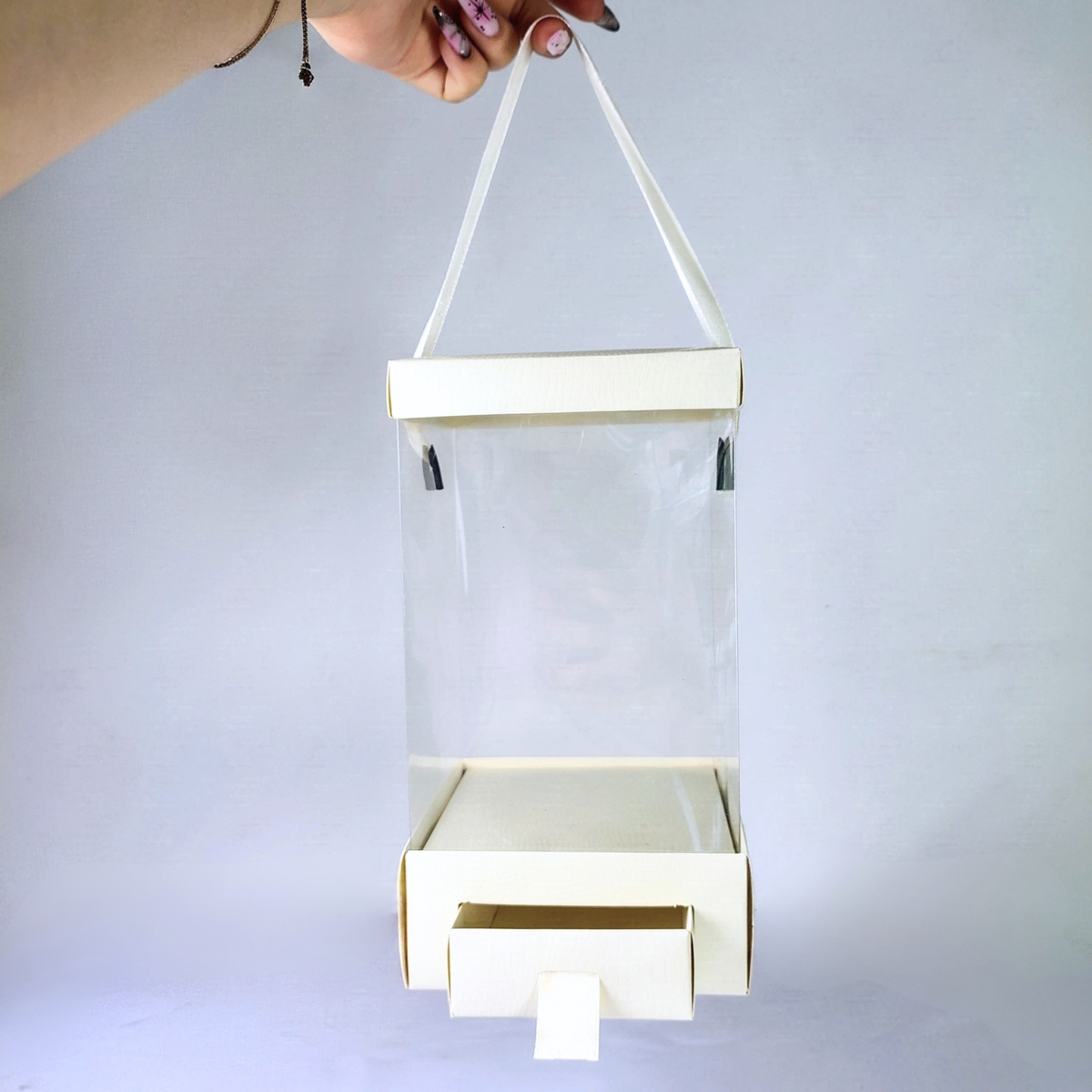 Caja acetato mediana con cofre