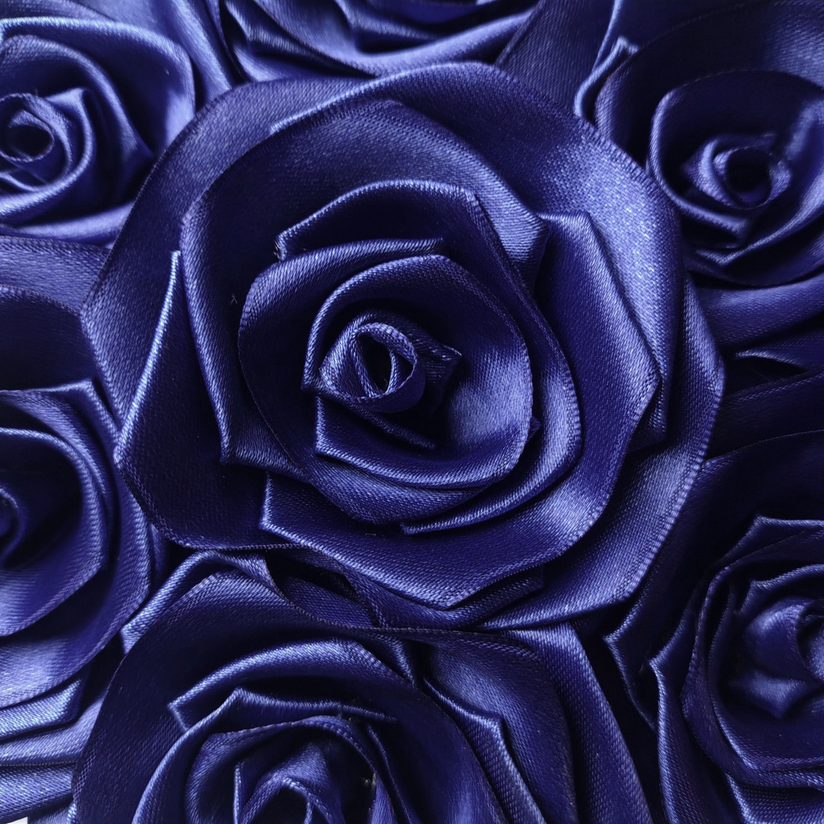 Paquete x 10 rosas en tela terminadas